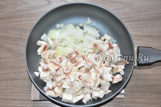 Картофельная запеканка с грибами и сыром на сковороде Картофельная запеканка с грибами и сыром на сковороде