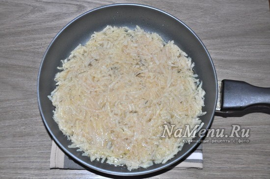 Картофельная запеканка с грибами и сыром на сковороде Картофельная запеканка с грибами и сыром на сковороде