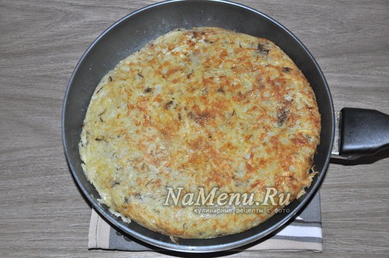 Картофельная запеканка с грибами и сыром на сковороде Картофельная запеканка с грибами и сыром на сковороде