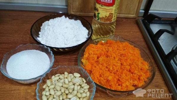 Рецепт: Морковное печенье - с орехами и растительным маслом, постное