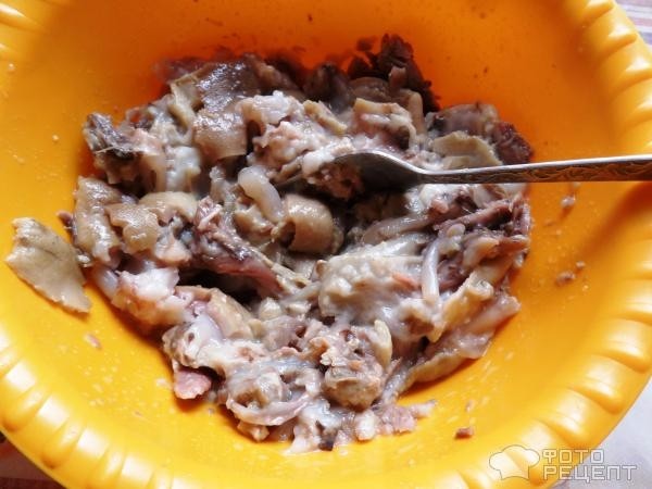 Рецепт: Холодец из свиных ножек - с зеленым луком