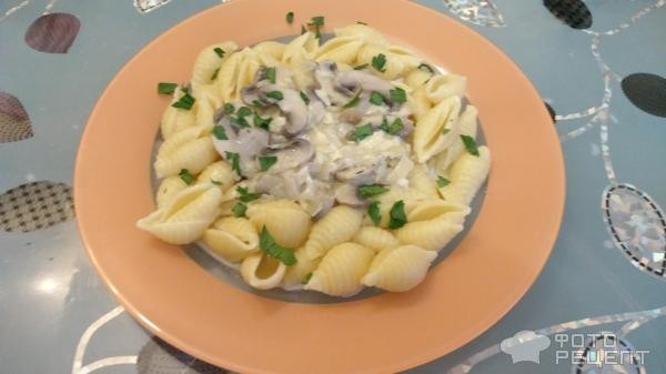 Рецепт: Соус из шампиньонов - с луком и сыром