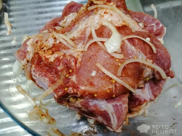 Рецепт: Свинина запеченная - в духовке, да ещё и в фольге.