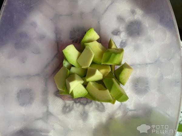 Рецепт: Бутерброд с авокадо и яйцо пашот - с перчиком